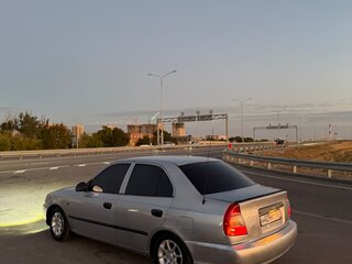 2004 Hyundai Accent ТагАЗ II, серебристый, 280000 рублей, вид 3