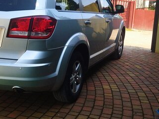 2011 Dodge Journey I Рестайлинг, серебристый, 1168907 рублей, вид 2