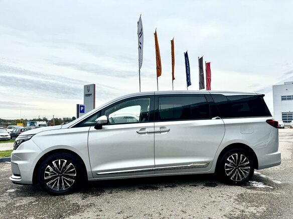 2026 JAC RF8, серебристый, 4875000 рублей - вид 3
