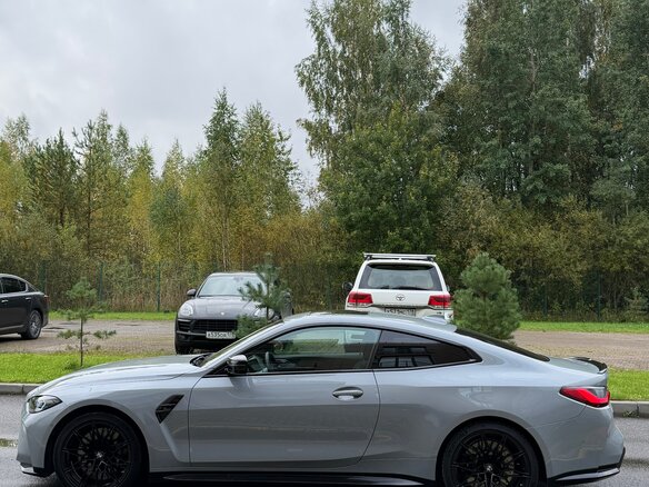 2022 BMW M4 Competition Package G82/G83, серый, 9800000 рублей - вид 4