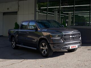 2018 Ram 1500 Crew Cab V, серый, 5999999 рублей, вид 1