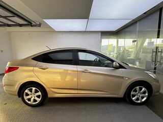 2014 Hyundai Solaris I, серый, 760000 рублей, вид 4