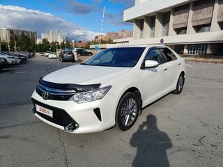 2016 Toyota Camry VII (XV50) Рестайлинг, белый, 2250000 рублей, вид 1