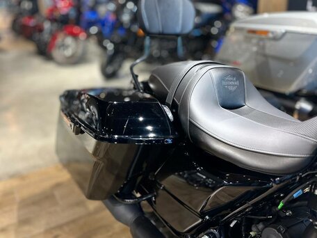2023 Harley-Davidson Road King, чёрный, 3500000 рублей, вид 5
