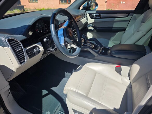 2020 Porsche Cayenne III, голубой, 7300000 рублей - вид 11
