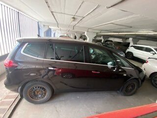 2013 Opel Zafira C, коричневый, 759284 рублей, вид 3