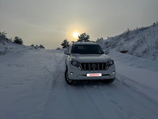 2016 Toyota Land Cruiser Prado 150 Series Рестайлинг 1, белый, 3650000 рублей, вид 3