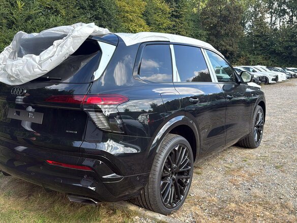 2026 Audi Q7 III (G8), чёрный, 17399000 рублей - вид 2