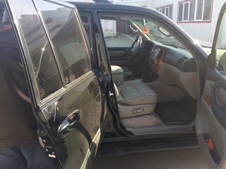 2006 Toyota Land Cruiser 100 Series Рестайлинг 2, чёрный, 2500000 рублей, вид 4