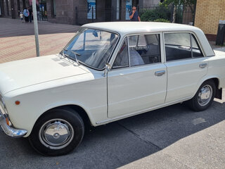 1974 Lada (ВАЗ) 2101, белый, 600000 рублей, вид 2