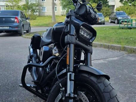 2018 Harley-Davidson Fat Bob, чёрный, 1900000 рублей, вид 3