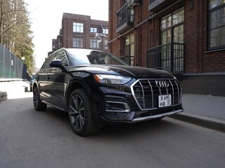 2020 Audi Q5 45 TFSI II (FY) Рестайлинг, чёрный, 3390000 рублей, вид 2