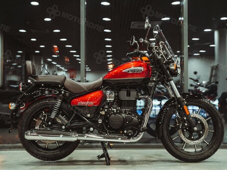 2025 Royal Enfield Meteor, красный, 528000 рублей, вид 2