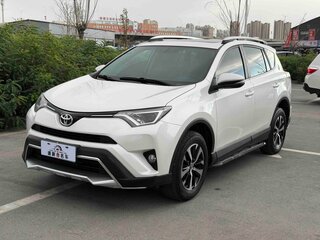 2019 Toyota RAV4 IV (XA40) Рестайлинг, белый, 2250000 рублей, вид 1