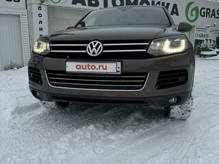 2010 Volkswagen Touareg II, коричневый, 2000000 рублей, вид 1
