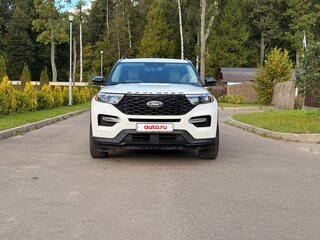 2021 Ford Explorer VI, белый, 4390000 рублей, вид 4