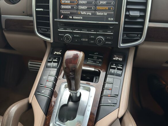 2013 Porsche Cayenne II (958), коричневый, 2430000 рублей - вид 7