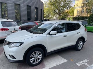 2017 Nissan X-Trail III, белый, 2000000 рублей, вид 4