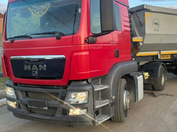 2011 MAN 19, красный, 3500000 рублей