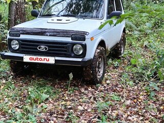 2011 Lada (ВАЗ) 2121 (4x4) I Рестайлинг, белый, 500000 рублей, вид 1