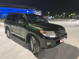 2013 Toyota Land Cruiser 200 Series Рестайлинг 1, зелёный, 3900000 рублей, вид 3