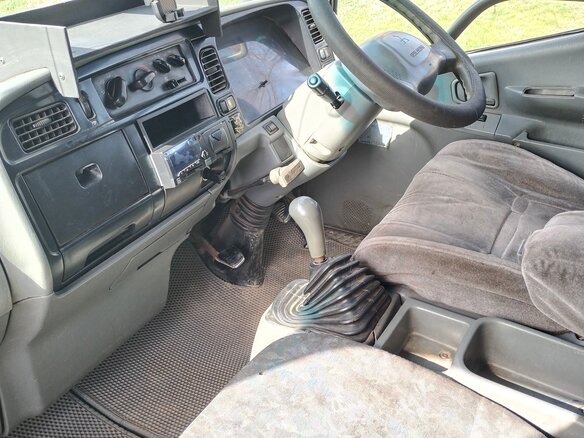 2001 Fuso (Mitsubishi) Canter, белый, 800000 рублей - вид 9