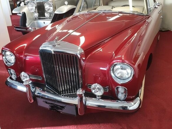1962 Bentley S II, красный