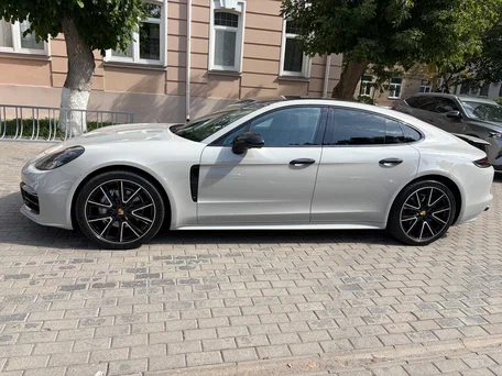 2020 Porsche Panamera 4 Executive II, серый, 11500000 рублей, вид 4