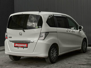 2011 Honda Freed Spike I, белый, 1050000 рублей, вид 4