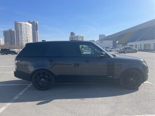 2018 Land Rover Range Rover Long IV Рестайлинг, серый, 9700000 рублей, вид 4