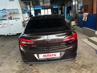 2013 Opel Astra J Рестайлинг, коричневый, 850000 рублей, вид 3
