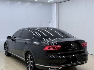 2022 Volkswagen Magotan B8 Рестайлинг, чёрный, 1580000 рублей, вид 4