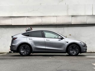 2026 Tesla Model Y Long Range I Рестайлинг, серый, 6300000 рублей, вид 4