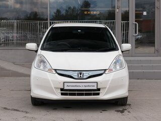 2011 Honda Fit Hybrid II, белый, 780000 рублей, вид 2