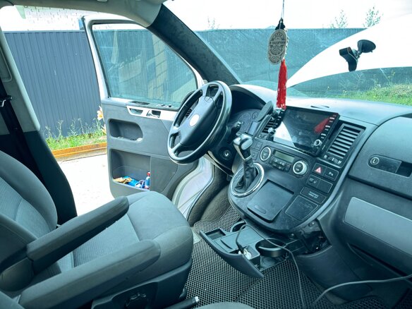 2004 Volkswagen Multivan T5, серебристый, 1210000 рублей - вид 7