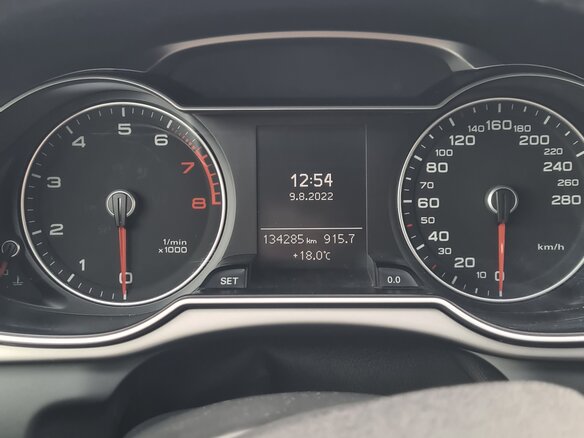 2013 Audi A4 IV (B8) Рестайлинг, белый, 1520000 рублей - вид 6