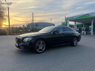 2019 Mercedes-Benz E-Класс 200 V (W213, S213, C238), чёрный, 3650000 рублей, вид 2