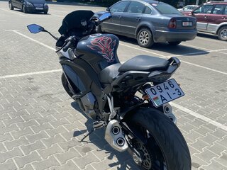 2018 Kawasaki Z 1000SX, чёрный, 800000 рублей, вид 4