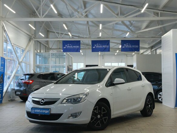 2010 Opel Astra J, белый - вид 1