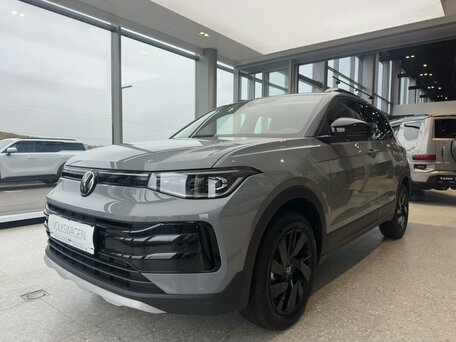 Volkswagen Tharu XR