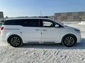 2018 Kia Carnival III, белый, 5000000 рублей - вид 2