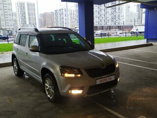 2016 Skoda Yeti I Рестайлинг, серебристый, 1450000 рублей, вид 3