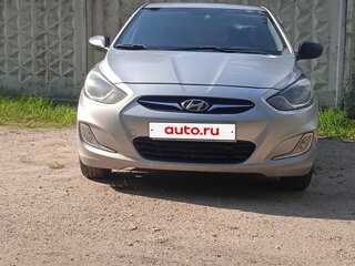 2011 Hyundai Solaris I, серебристый, 650000 рублей, вид 5