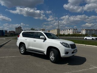 2010 Toyota Land Cruiser Prado 150 Series, белый, 2100000 рублей, вид 1