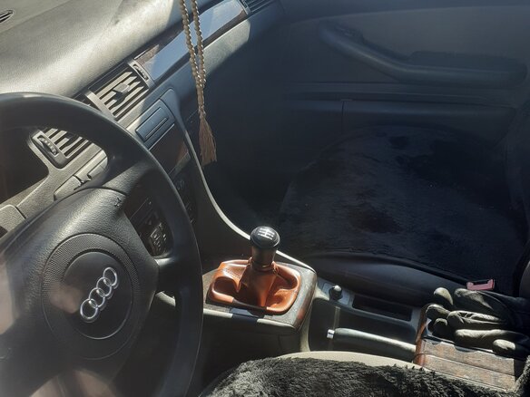 2001 Audi A6 II (C5) Рестайлинг, зелёный, 400000 рублей - вид 3
