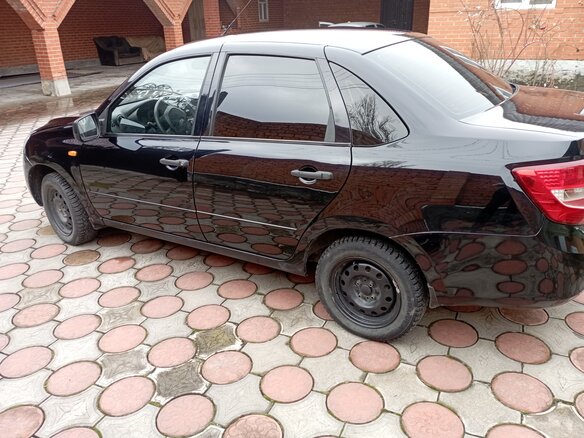 2013 Lada (ВАЗ) Granta I, чёрный, 450000 рублей