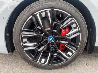 2025 BMW i5 M60 xDrive, серебристый, 9200000 рублей, вид 5