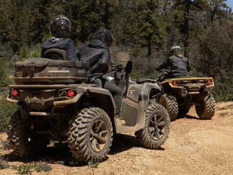 2025 BRP Can-Am Outlander Max XT-P 1000R, чёрный, 2257700 рублей, вид 2