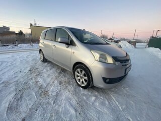 2010 Daihatsu Boon Luminas, серый, 950000 рублей, вид 3