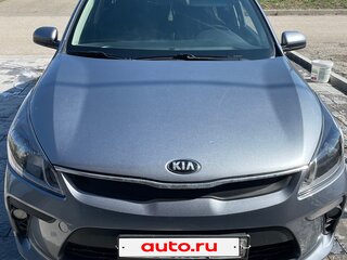 2018 Kia Rio IV, серый, 1340000 рублей, вид 1